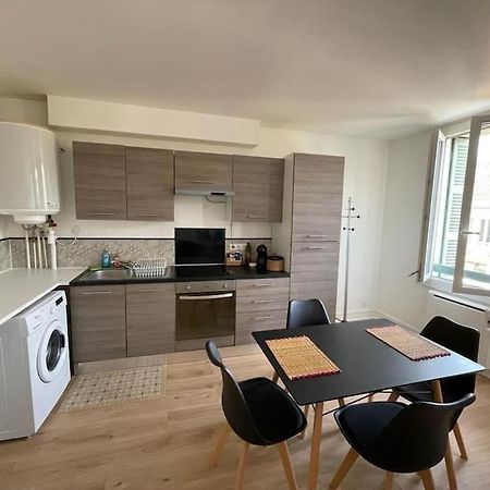 Appartement Avec Terrasse, Parking Gratuit Périgueux Exteriör bild